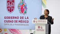 La jefa de gobierno, Clara Brugada, comienza con la entrega de apoyos económicos del programa 'Desde la Cuna'. | Cuartoscuro