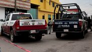 El operativo en el establecimiento incluyó escarbar dentro del lugar debido a la presencia de restos humanos / Agencia Es Imagen