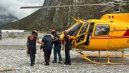 Rescatistas trasladaron vía aérea a una persona de la tercera edad incomunicada en El Pajonal.