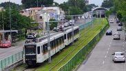 Suspenden la Línea 1 del Tren Ligero de Guadalajara por manifestación ante la mala calidad de agua.