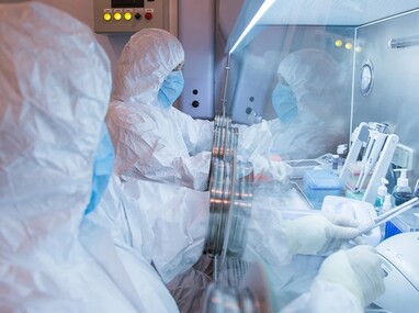 Trabajadores del Instituto de Investigación Antipeste de Irkutsk de Siberia y Lejano Oriente