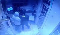Vecinos señalaron que cámaras del fraccionamiento podrían aportar datos a la investigación.