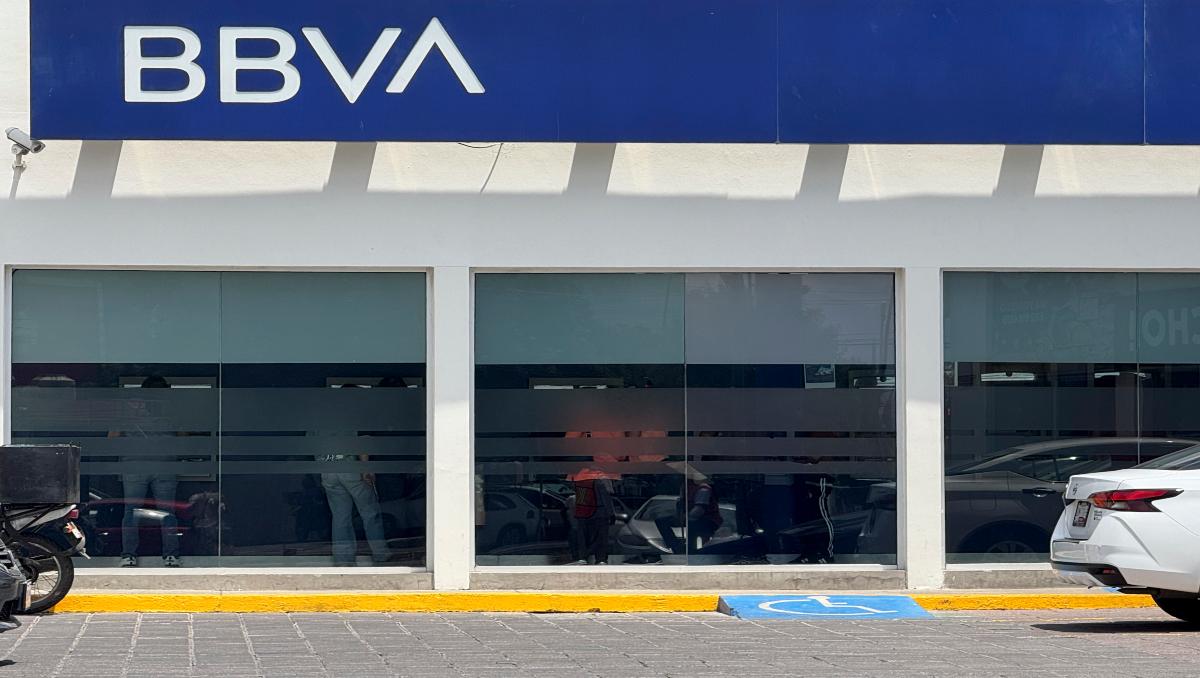 Asaltan a cuentahabiente en BBVA en San Pedro Cholula