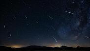 Las Dracónidas generan alrededor de 20 meteoros por hora con una velocidad de 20 kilómetros por segundo | Imagen generada con IA