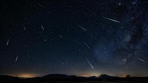 Las Dracónidas generan alrededor de 20 meteoros por hora con una velocidad de 20 kilómetros por segundo | Imagen generada con IA