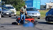 La gravedad del accidente provocó que el motociclista perdiera la vida en el sitio de forma instantánea
