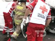 Un hombre quedó prensado entre las unidades impactadas en la carambola registrada en el Circuito Exterior Mexiquense.