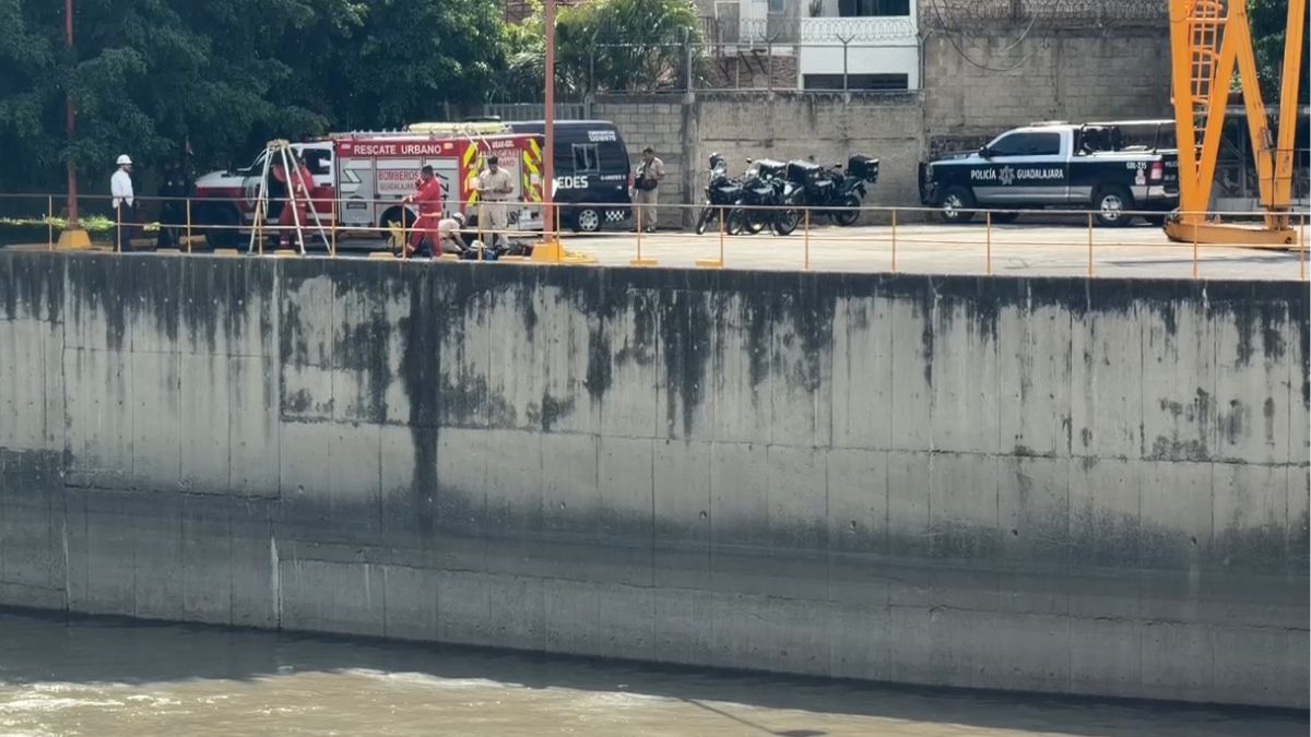 Localizan a un hombre sin vida en represa de la CFE en Periférico Norte, Guadalajara.