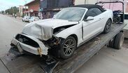 Apenas tres días antes, el pasado primero de octubre, el chófer de otro Mustang color plata provocó un aparatoso accidente en la ciudad de Torreón.