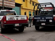 El operativo en el establecimiento incluyó escarbar dentro del lugar debido a la presencia de restos humanos / Agencia Es Imagen