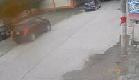 Una personas activó un arma de fuego desde su vehículo