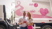Dan el banderazo de salida a las unidades rosas que recorrerán las calles.