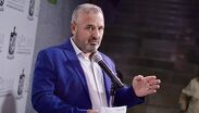 El diputado priista destacó que Agua y Drenaje mantiene una cartera por cobrar cercana a los 8 mil millones de pesos.