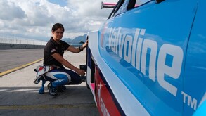 Ivanna Richards es una piloto de 18 años y corre para Valvoline / Cortesía