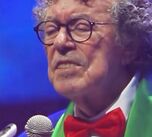 Piero vio la luz el 19 de abril de 1945 en Gallipoli, Italia, pero emigró a Argentina desde muy pequeño.