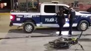 Al sitio del percance arribaron oficiales de Seguridad Pública Municipal y peritos del Centro de Justicia Municipal.