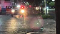 De acuerdo con testigos, el hombre aparentemente presentaba dificultades para caminar.