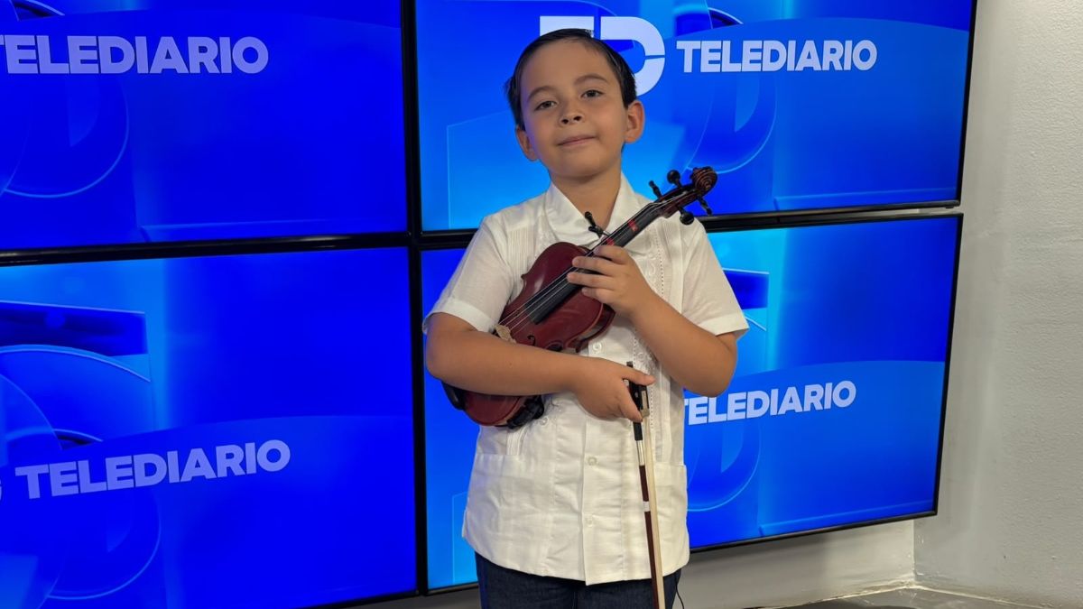 Fue desde los 6 años que el pequeño Salvador Celestino Buentello adoptó el gusto por la música.