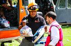 Brigadistas y personal sanitario descendieron con provisiones.