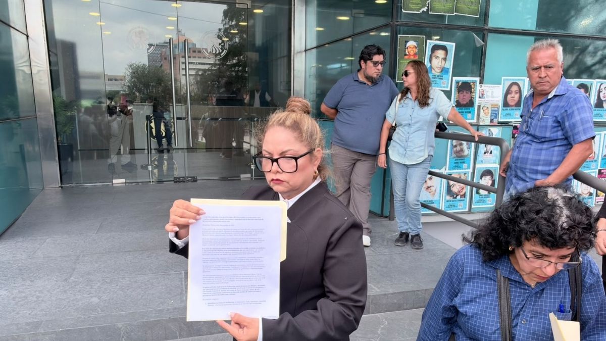 El colectivo de familiares del Casino Royale pidió información oficial sobre la presunta liberación de dos implicados.