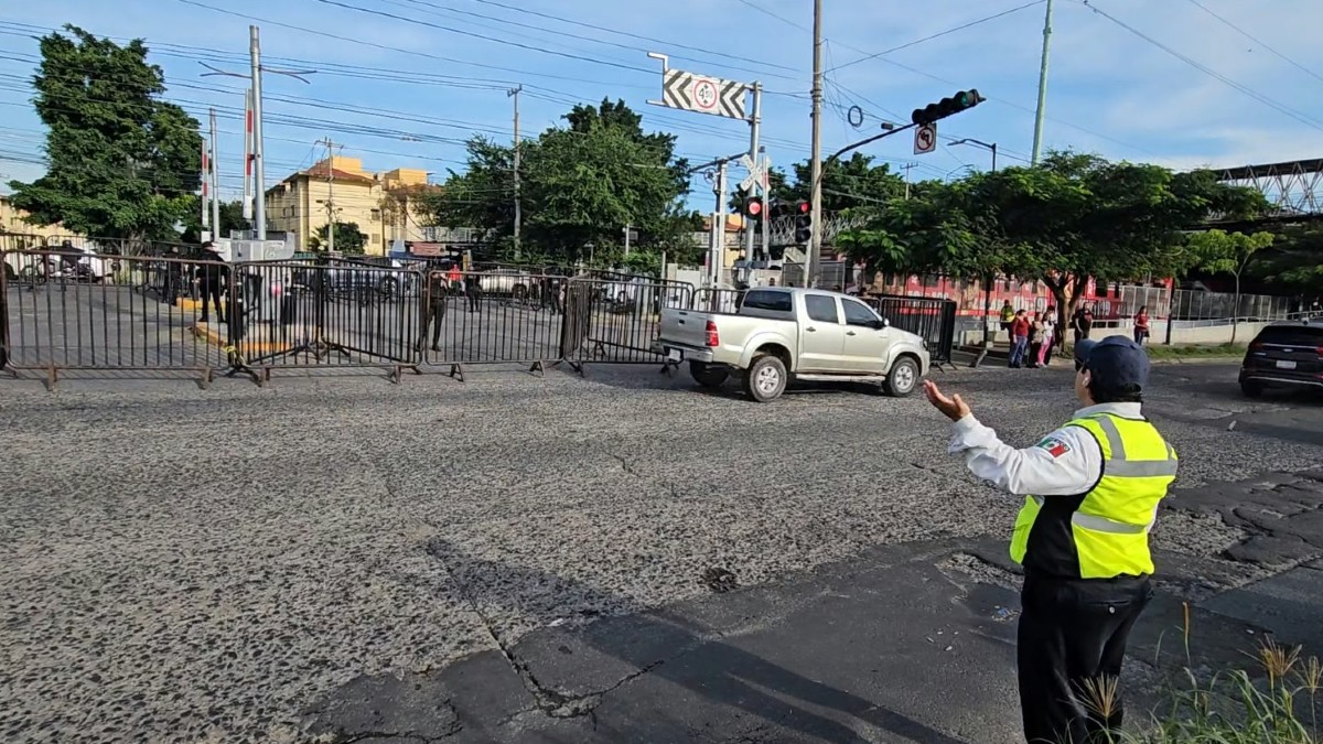Personal de la Policía Vial permanecerá en el lugar para orientar a conductores y peatones