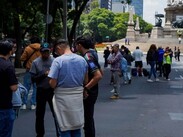 Recuerda mantener la calma durante un evento sísmico.