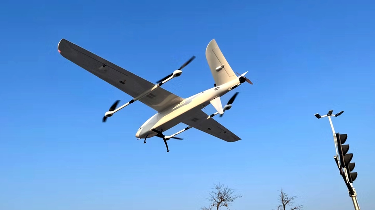 Estos drones alcanzan alturas de hasta mil 300 metros y un radio de vuelo de hasta 50 kilómetros / aerosentinelle.com