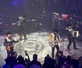 Durante el concierto estrenaron su nuevo sencillo “Suerte”