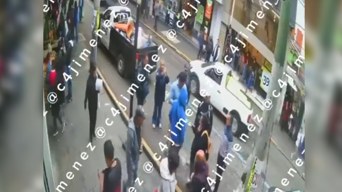 Sujeto que exige cuotas a comerciantes asegura que es funcionario de la alcaldía Cuajimalpa.