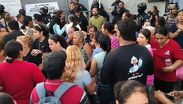 La tragedia ocurrió en pleno horario de visita familiar, un momento en el que decenas de civiles estaban dentro de las instalaciones.