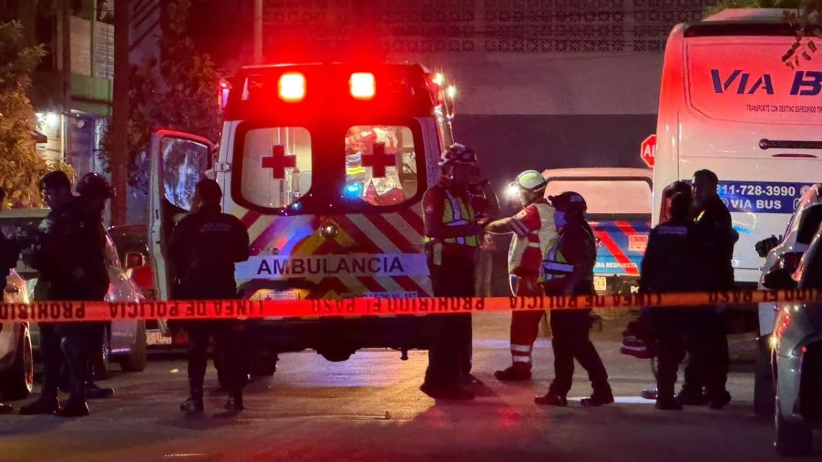 En el sitio fue localizado un hombre de 33 años que presentaba una herida en el antebrazo derecho.