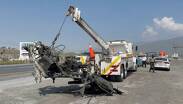 Elementos de la Guardia Nacional acudieron al kilómetro 235 para tomar conocimiento de los daños ocasionados.
