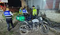 Elementos de Tránsito y Peritos resguardaron la zona del accidente sobre la carretera Torreón-San Pedro en espera de las investigaciones.