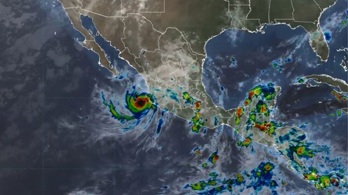 Imagen satelital del huracán Simon en el reporte de las 22:00 h del 11 de octubre |Coordinación Nacional de Protección Civil