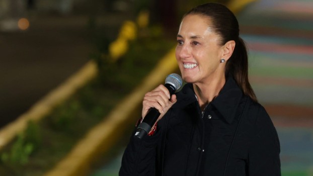 La presidenta de México, Claudia Sheinbaum Pardo, dio un discurso a los presentes, tras la entrega del Sendero Seguro en Ecatepec.