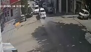 El conductor del taxi circulaba a velocidad inmoderada y en sentido contrario en el momento del choque.