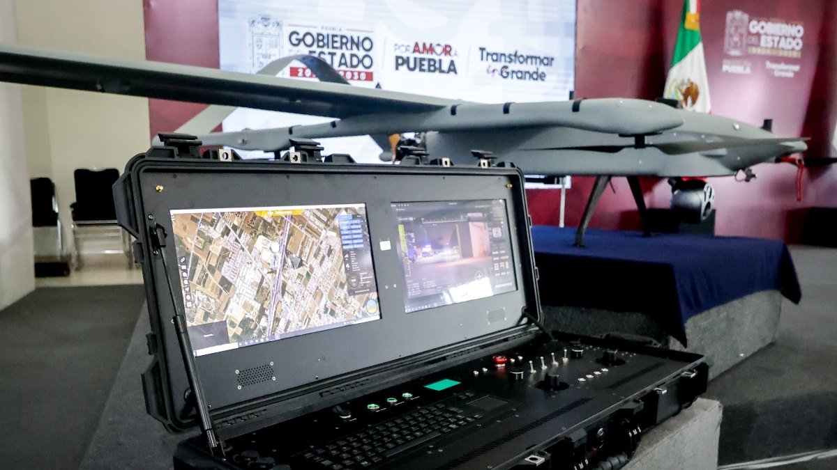 Los drones adquiridos por el Gobierno de Puebla tienen una autonomía de vuelo de hasta 13 horas, un alcance visual de 180 kilómetros | Anel Esgua
