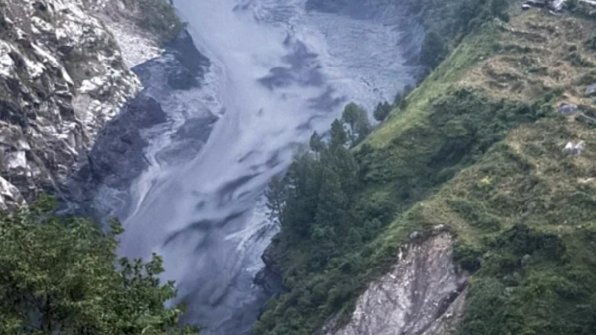 El Ejército de Nepal reportó el desbordamiento a las 5:55 horas locales en la provincia de Gorkha
