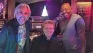 Paul Jackson Jr. subio una foto a sus redes sociales junto a Luis Miguel y el productor Dave Reitzas. | Instagram