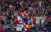 El equipo madrileño aprovechó la expulsión del defensor francés Leny Yoro en el segundo tiempo para asegurar los tres puntos en casa.