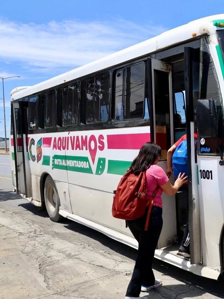 Estos camiones serán rotulados con la leyenda "Vamos para el Rodeo Saltillo”.