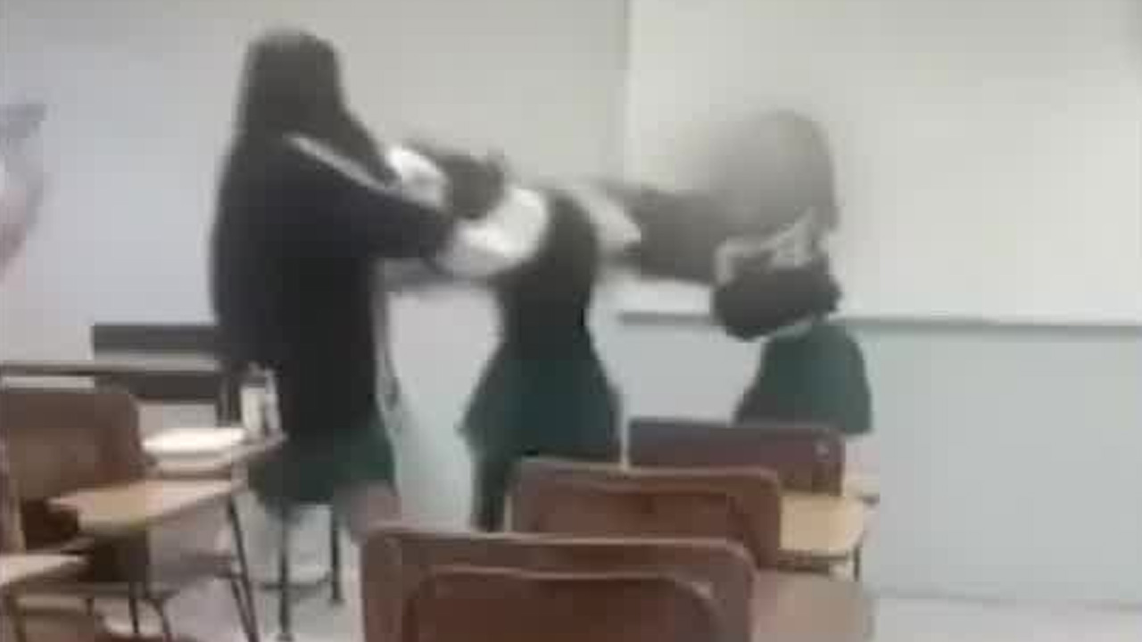 Golpean y amenazan de muerte a alumna de 15 años en Conalep de Iztapalapa