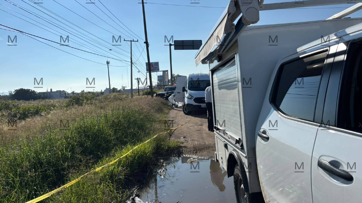 Los oficiales procedieron a acordonar la zona con cinta amarilla.