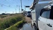 Los oficiales procedieron a acordonar la zona con cinta amarilla.