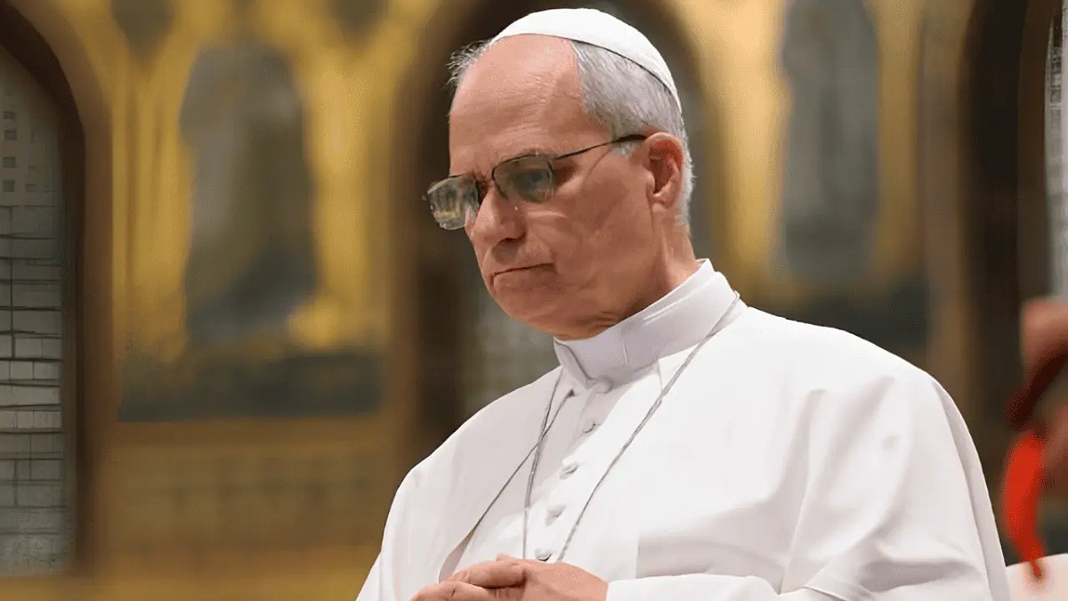 Al Papa le fue extirpado un adenocarcinoma, definido como un tipo de cáncer maligno