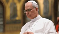 Al Papa le fue extirpado un adenocarcinoma, definido como un tipo de cáncer maligno