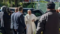 El papa Leon XIV llega al hospital donde será operado. | Foto: Vatican News