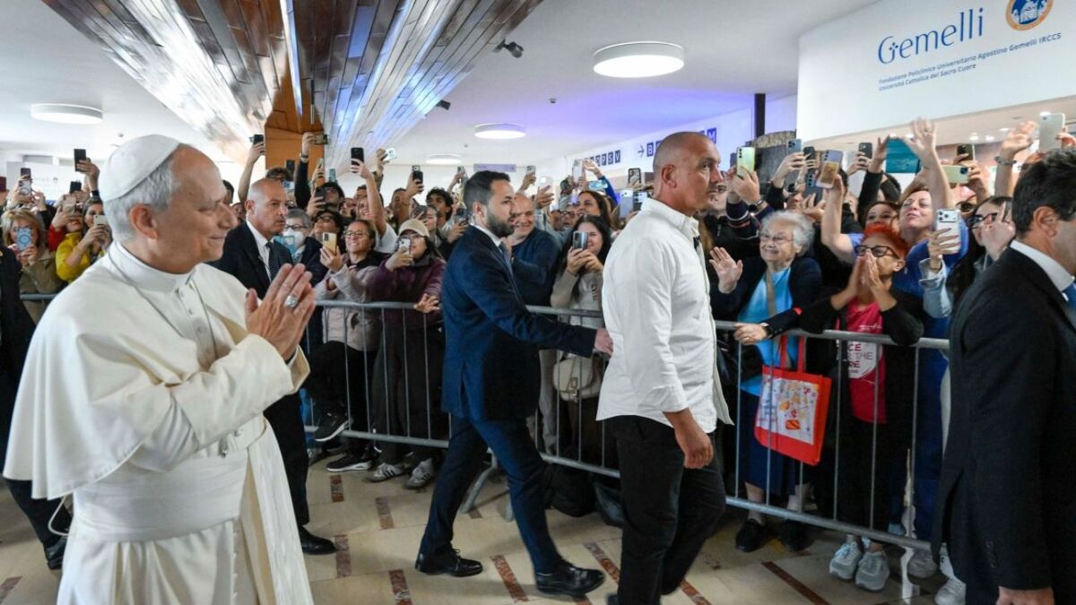 El papa León XIV es operado con éxito de cáncer de pulmón