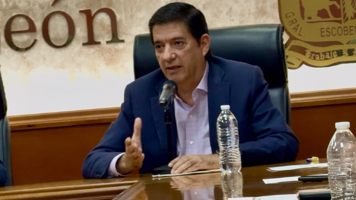 Ante esta ausencia, el Cabildo aprobó por unanimidad que Manuel Meza sea el encargado del despacho