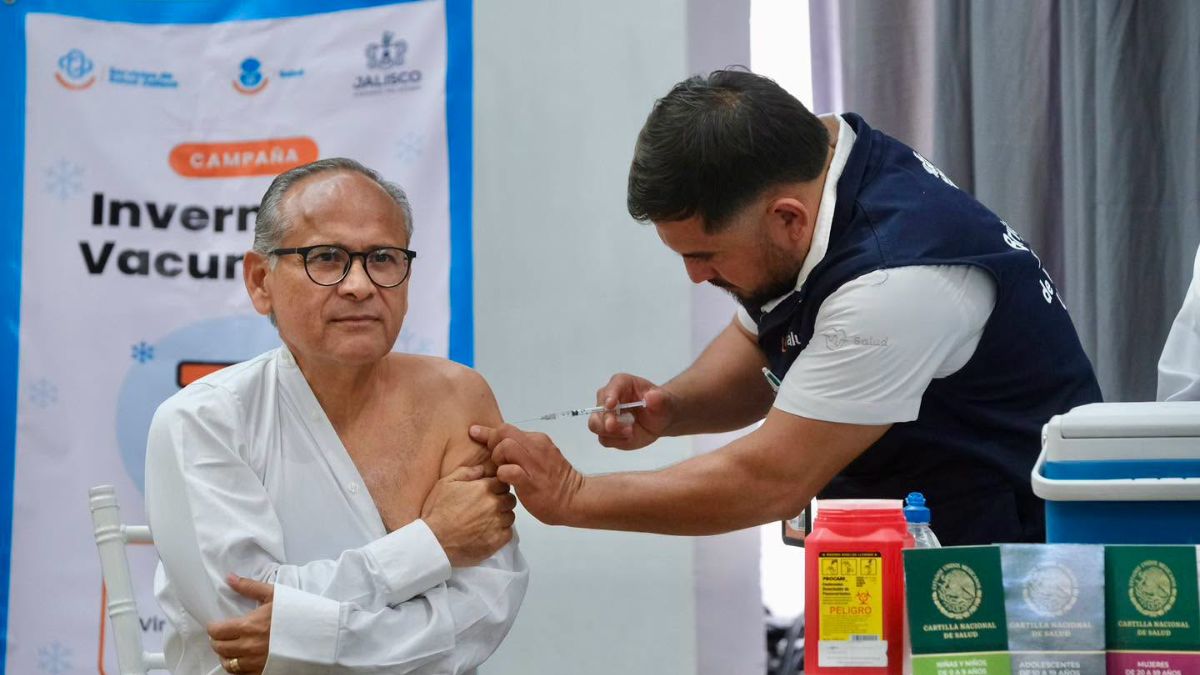 Campaña de vacunación por temporada invernal 2026-2027 gratis en Jalisco.